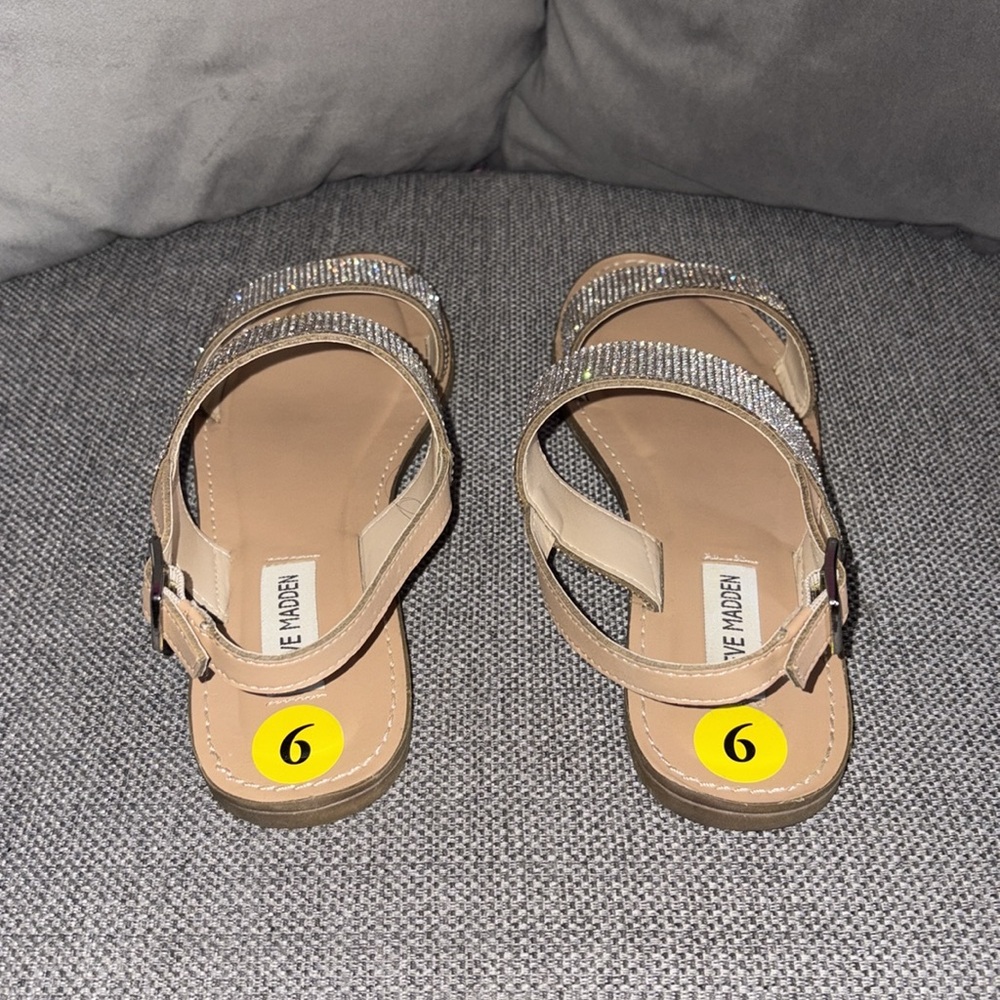 Steve Madden Diamond Strap Sandals 💎 - Picture 3 of 6